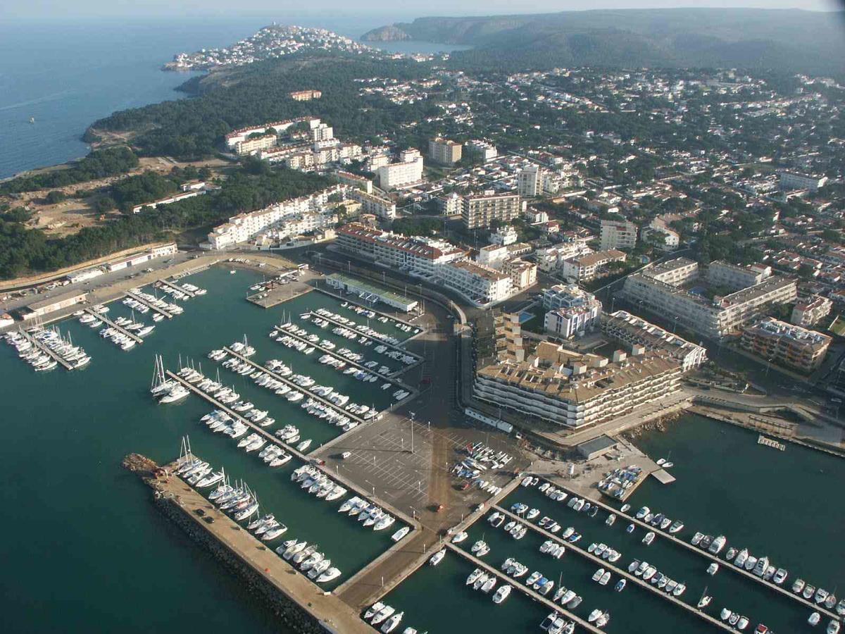 Gran Sol - Apartamentos L' Escala Esterno foto